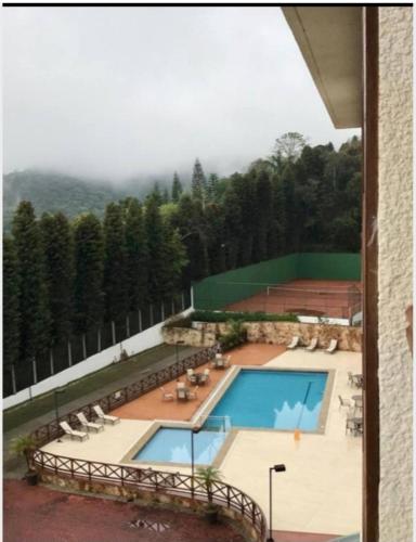 O vedere a piscinei de la sau din apropiere de Hotel Vista Azul