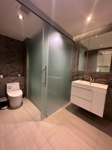 Koupelna v ubytování Sands Condominium Pattaya