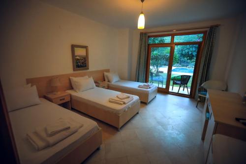 Afbeelding uit fotogalerij van Yonca Hotel in Adrasan