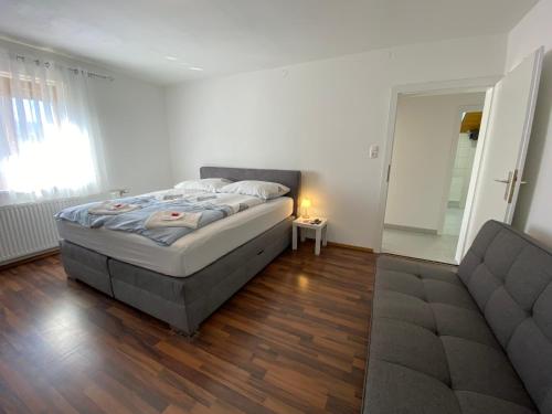 Ferienwohnung Beatrixにあるベッド