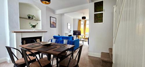 Vale House by Switchback Stays photo 5