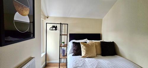 Vale House by Switchback Stays photo 25