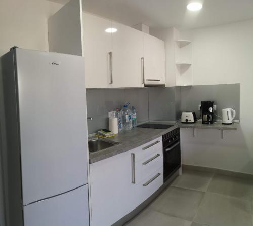 Modernes Apartment in Los Juncos II mit Poolblick, 4 Etage in Top-Lage von Playa del Ingles