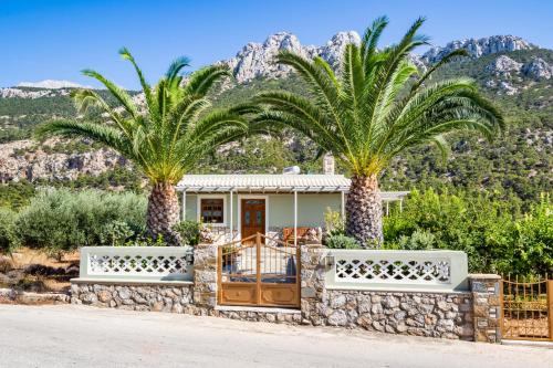 Φυσικό τοπίο κοντά σε αυτή η παραθεριστική κατοικία