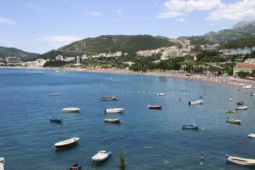 Gallery image of Hotel Kuč in Budva