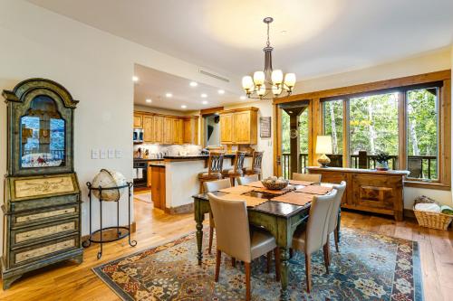 Cuisine ou kitchenette dans l'établissement Always Arrowhead