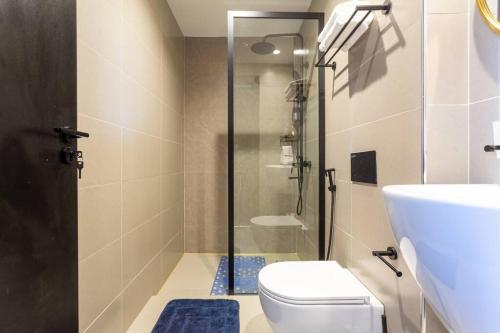 Et badeværelse på High-Rise 2Bd/2Ba Luxury, w/Pool & Gym - Westlands