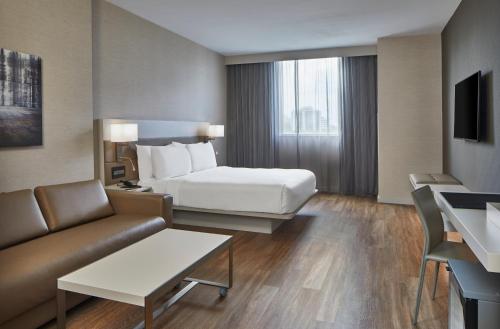 AC Hotel by Marriott Miami Aventura Image