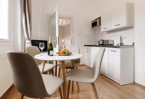 Dapur atau dapur kecil di King´s Road Residence