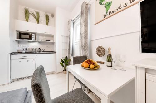 Dapur atau dapur kecil di King´s Road Residence