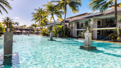 Bazén v ubytování AZURE 187 Port Douglas nebo v jeho okolí