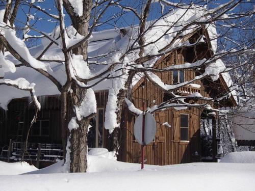 AGS Chalet