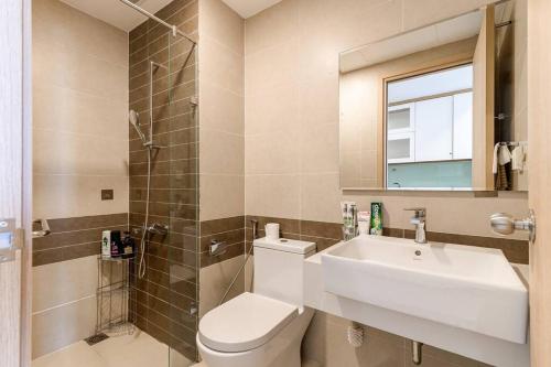 Ванна кімната в Studio Rivergate , Central Apartment with Poolfree 002