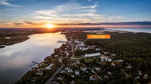 Baltic Line, Sun & Snow