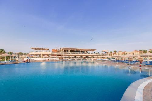 Pickalbatros Dana Beach Resort - Aqua Park — Swimming pool