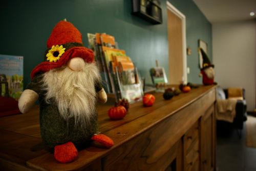 a stuffed animal sitting on top of a counter at Les Gîtes d'Halatte in Fleurines