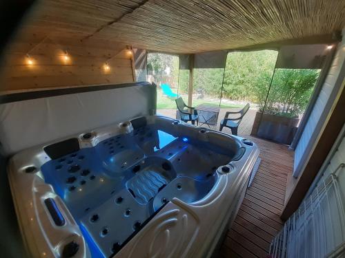 Photo de la galerie de l'établissement Le petit chalet, à Portbail