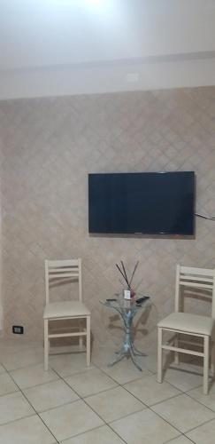 TV a/nebo společenská místnost v ubytování SA HOUSE