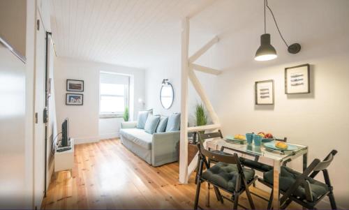Rose Apartments