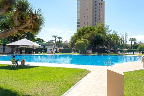 PLAYAMAR FLAT IN THE BEACH WITH POOL, TENNIS AND PADDLE COURT, GARDENs