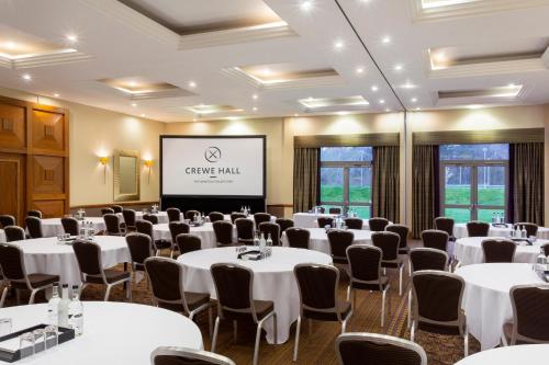 Crewe Hall Hotel & Spa - Cheshireにあるビジネスエリアまたは会議室