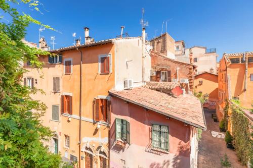 Piede Charming Apartment