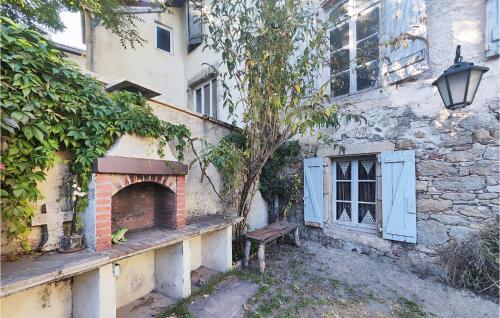 Awesome Home In Mouris With Wifi And 1 Bedrooms