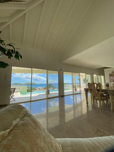 Gallery image of Grand Case Palace in Grand Case