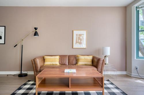 Gallery image of South Beach 2br w pool tennis spa SFO-1400 in San Francisco