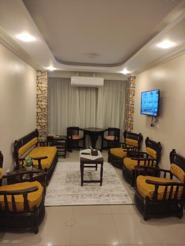 Diamond Pyramids View Apartment – Photos 2