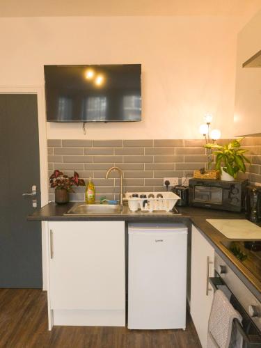 Principality Suites; One Bed By Property Promise photo 12