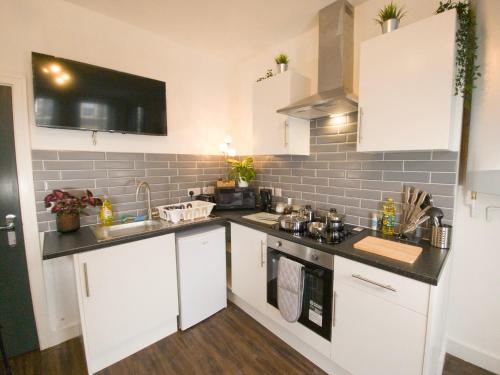 Principality Suites; One Bed By Property Promise photo 9