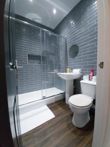 Principality Suites; One Bed By Property Promise photo 24