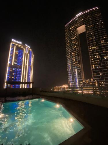 Бассейн в Stylish 1 BR with sea view - Sunset view или поблизости