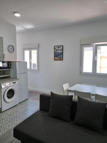 Apartamento del arte en Toledo by beBalmy