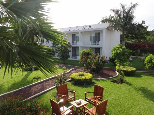 a view of the hotel from the garden at Hotel Boutique Casa Bella in Yautepec