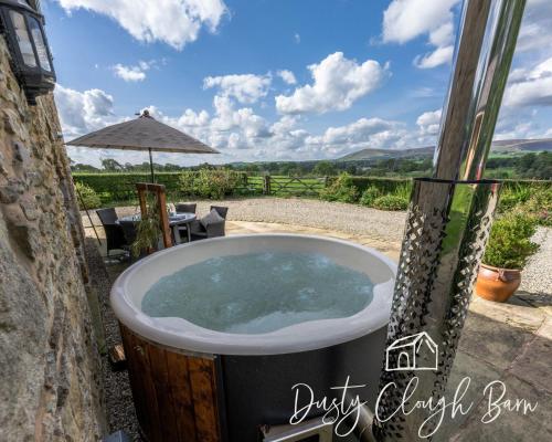 Dusty Clough Barn – Photos 4