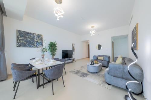 Area soggiorno di EDEN'S Homes & Villas - 52-42 Emaar