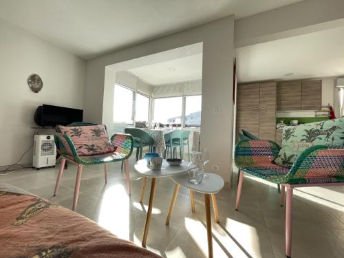 Appartement 2 étoiles à Sète : 3 pièces près de la plage avec parking et équipements modernes - FR-1-338-511