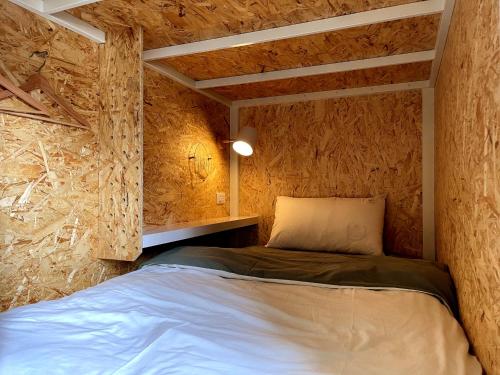Postel nebo postele na pokoji v ubytování Funtime Hostel