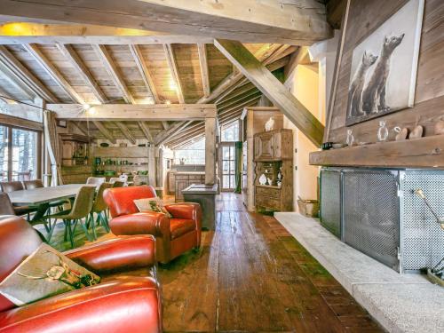 Duplex luxueux avec sauna, cheminée et parking à Val-d'Isère