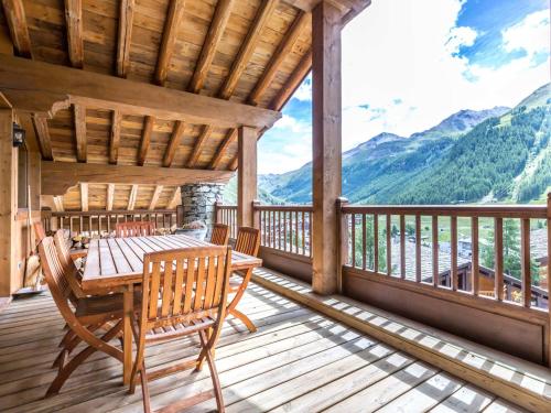 Duplex luxueux avec sauna, cheminée et parking à Val-d'Isère