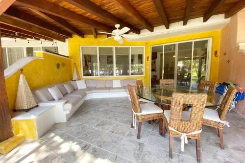 Prostor za sedenje u objektu Villa en Playa Iguana, Ixtapa