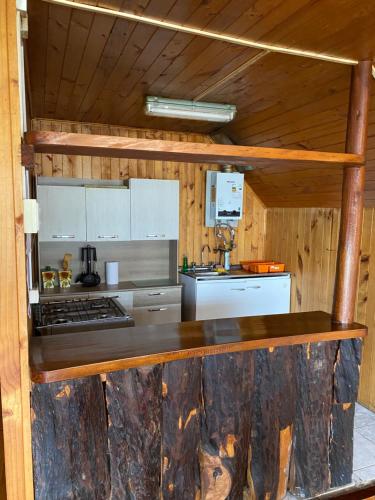 A cozinha ou cozinha compacta de Cabañas kavizke