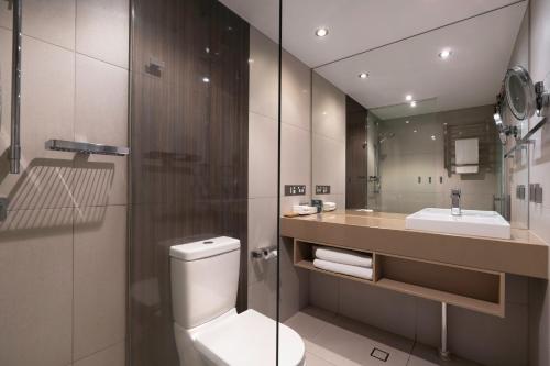 Phòng tắm tại Hilton Garden Inn Darwin