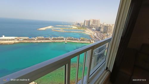 Gleem Luxury Condo Direct Sea view G18