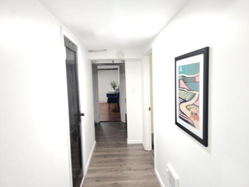 ニューアークにあるLovely Private 2 Bedroom Suite near EWR/NYCのギャラリーの写真