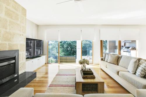 Χώρος καθιστικού στο Garden Elegance in Blairgowrie