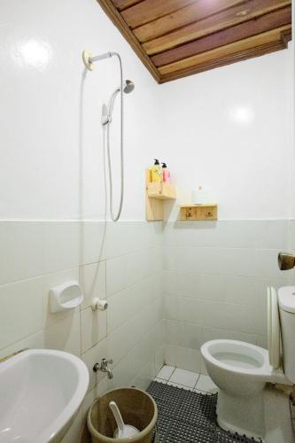 Ένα μπάνιο στο Pallet Homes - Ledesco