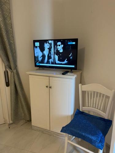 Μια τηλεόραση ή/και κέντρο ψυχαγωγίας στο casa Ricciulella